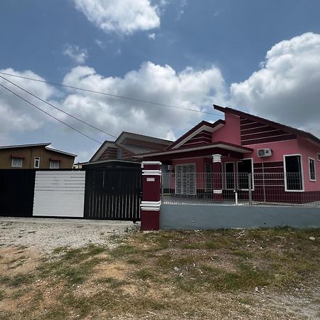 Yatee Homestay Kuala Terengganu Kültér fotó